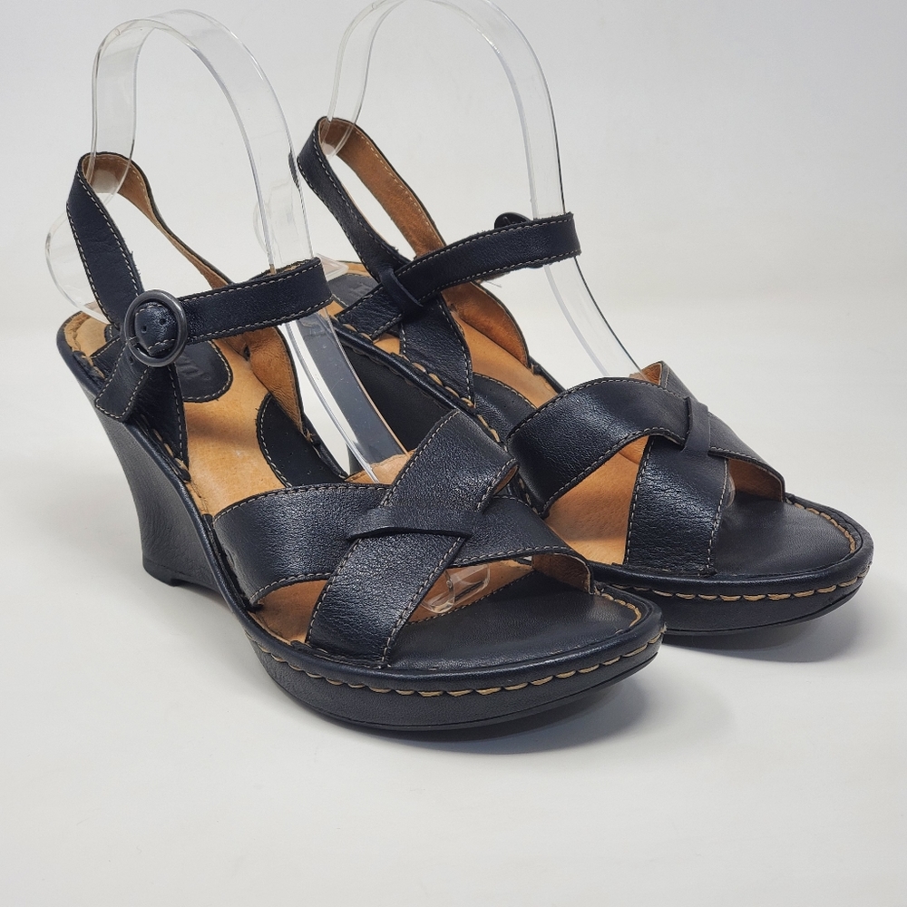 Born Wedge Leather Sandals - Picture 11 of 11